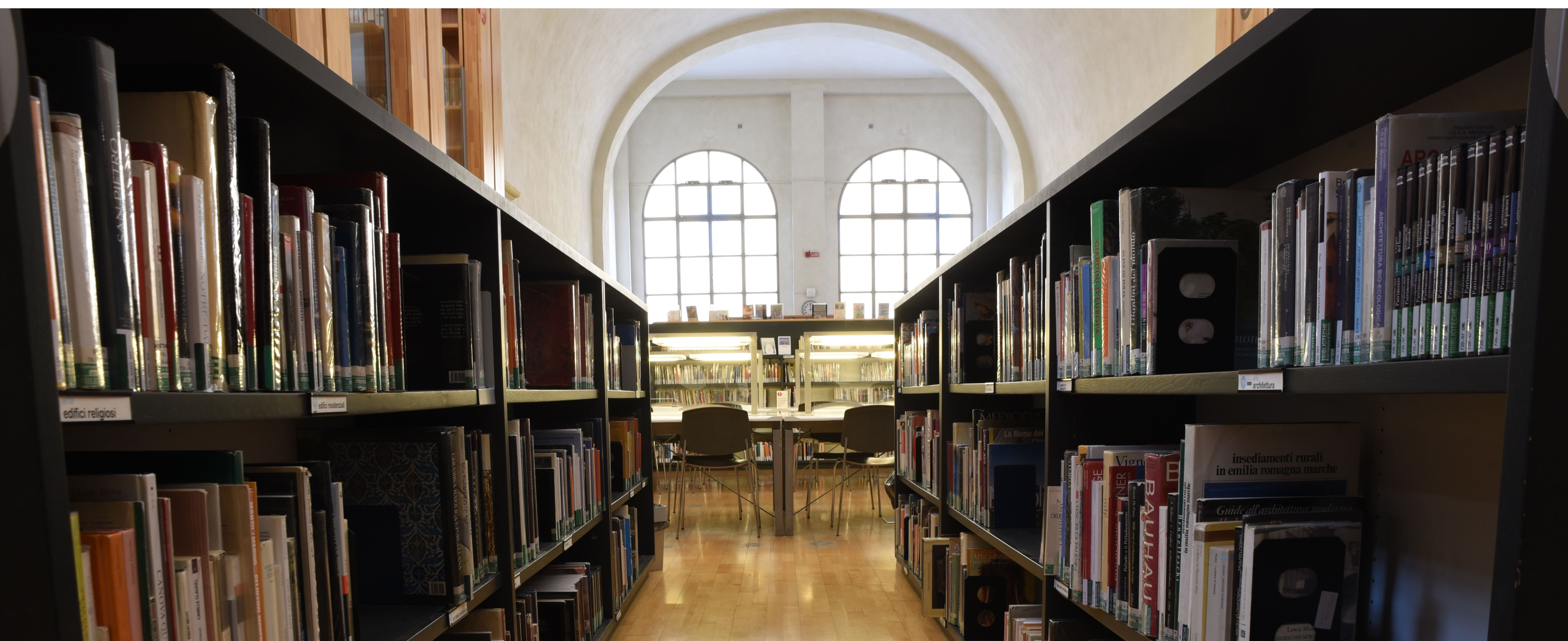 Biblioteca Delfini. Sala Panaro